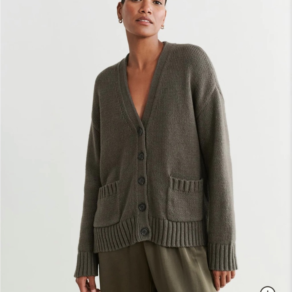 Jenni Kayne a Cody Cardigan in olive never been worn